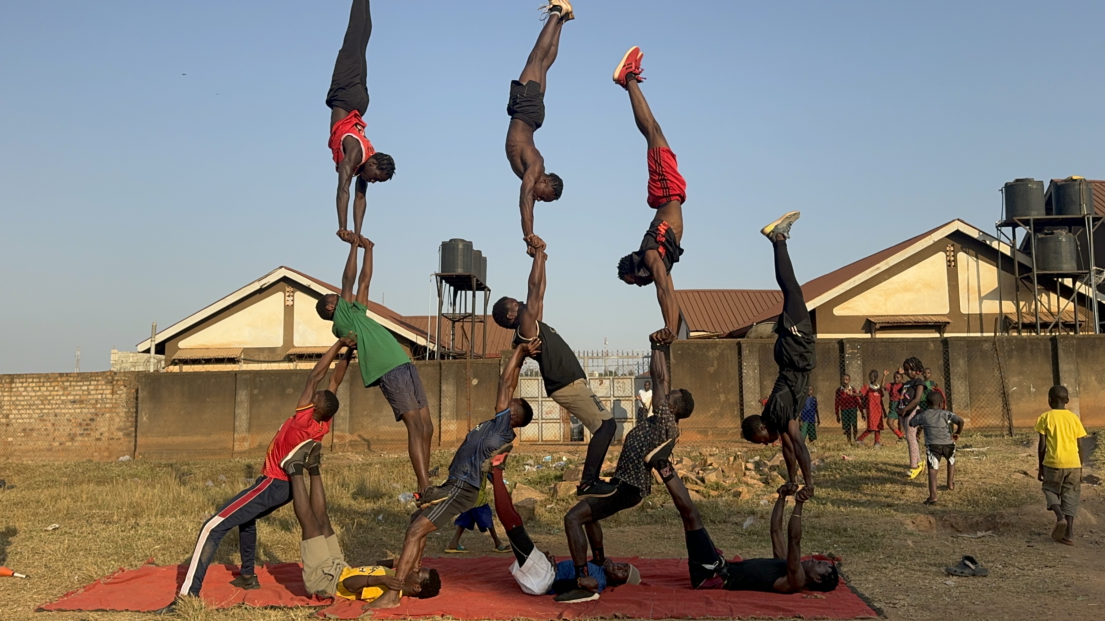 Acromind Initiative circus activity